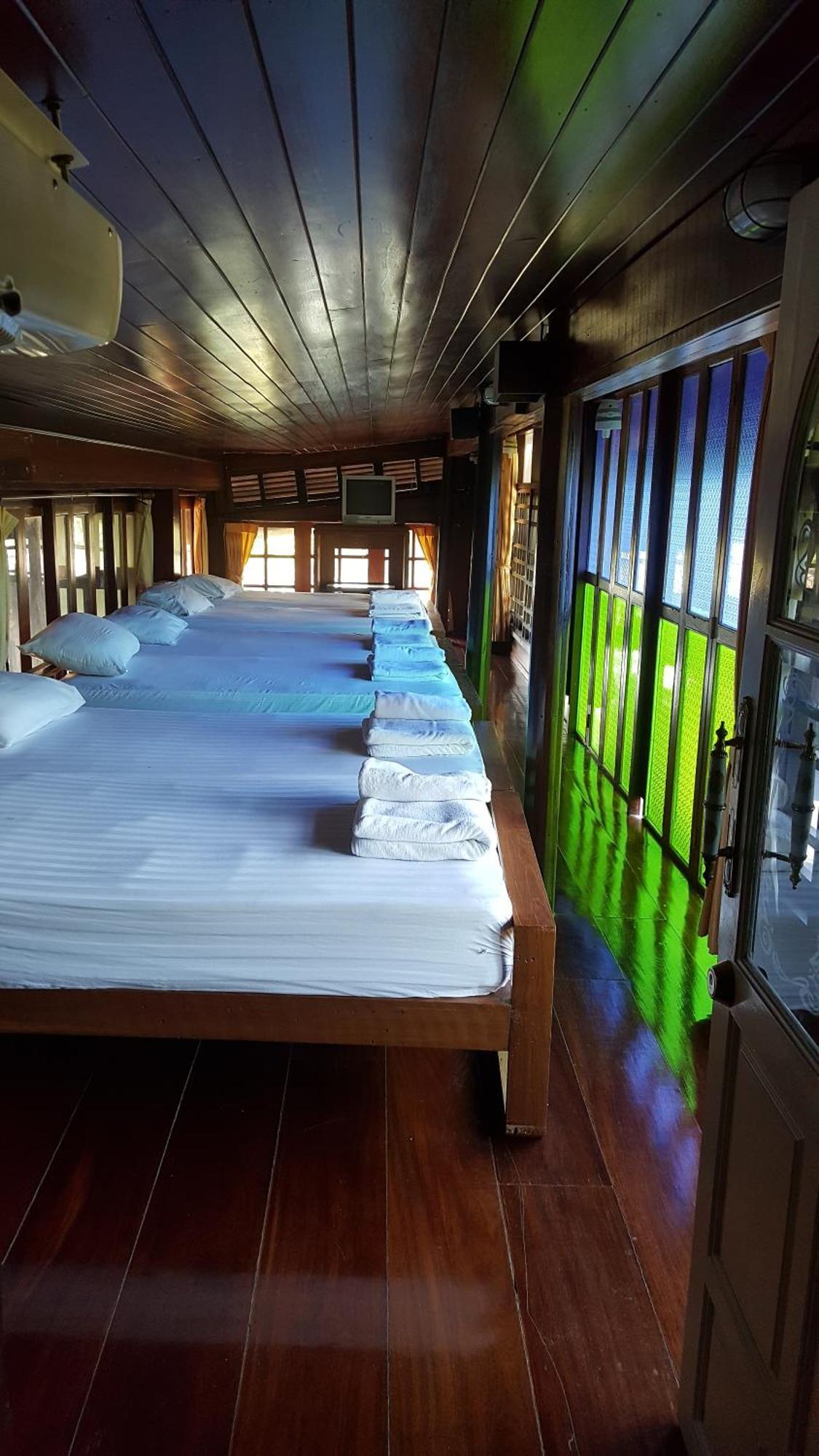 Ruean Mai Chai Khlong Amphawa Exterior foto