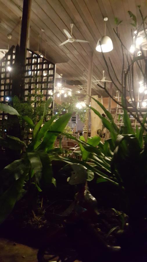 Ruean Mai Chai Khlong Amphawa Exterior foto