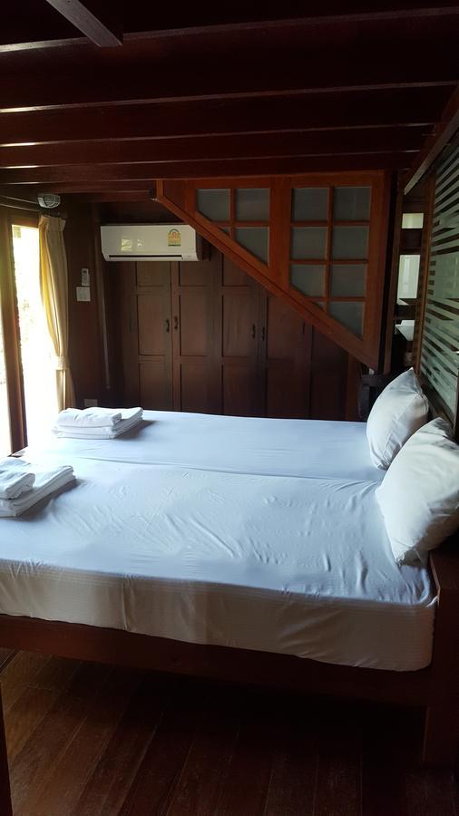 Ruean Mai Chai Khlong Amphawa Exterior foto